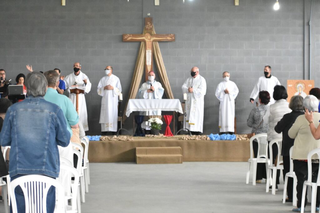 Rádio Arca da Aliança inaugura nova e definitiva sede com santa missa presidida por Dom Rafael